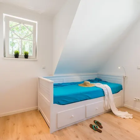 Bornhaus Fuer 7 Personen * Born