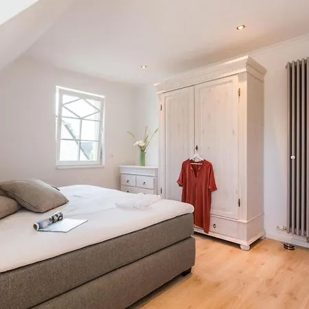 Bornhaus Fuer 7 Personen * Born